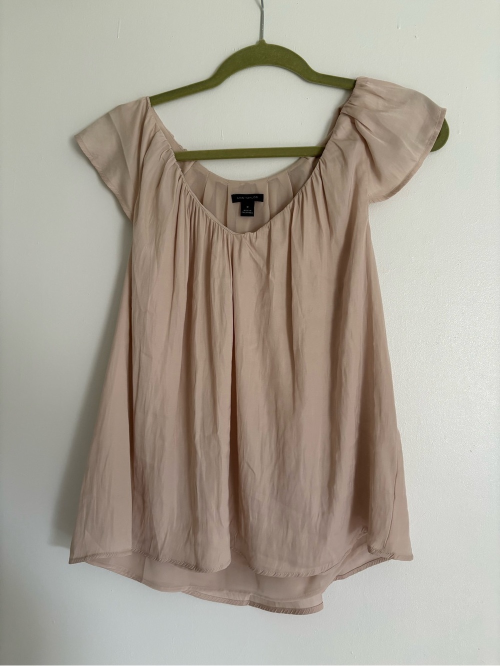Ann Taylor Beige Flutter Sleeve Peasant Top